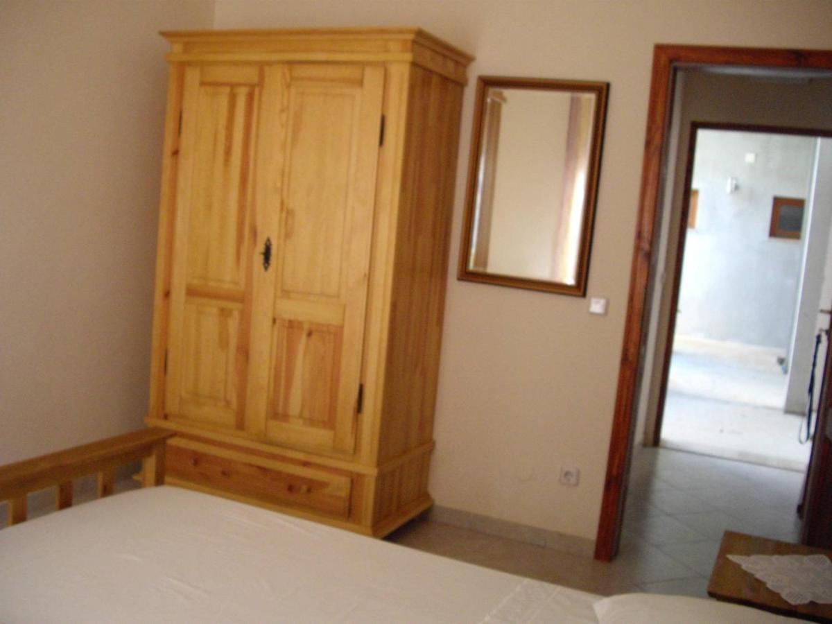 Apartments Marina Omiš Esterno foto